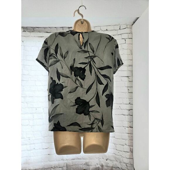Jones New York Womens Size 8 Green Floral 100% Silk Blouse - Picture 3 of 5